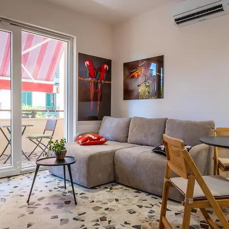 And Luxury Apartament *